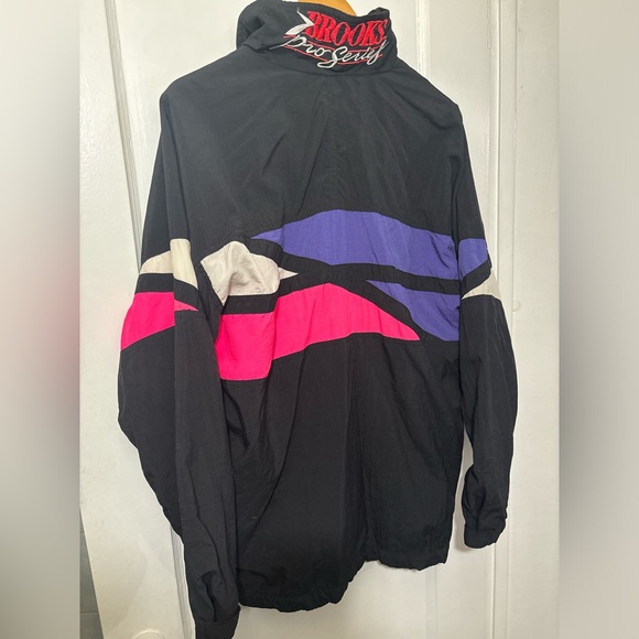 VINTAGE Brooks Running Pro Series Windbreaker Jacket Coat Black Neon - Picture 3 of 5
